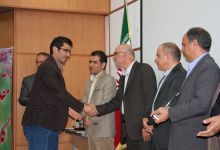 گزارش تصویری از مراسم تقدیر از کارمند نمونه در دانشگاه صنعتی شاهرود